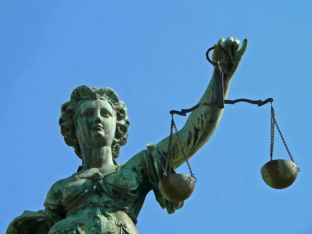 J&J Hit with $37 Million Talcum Powder Verdict iStock 000002231405Medium