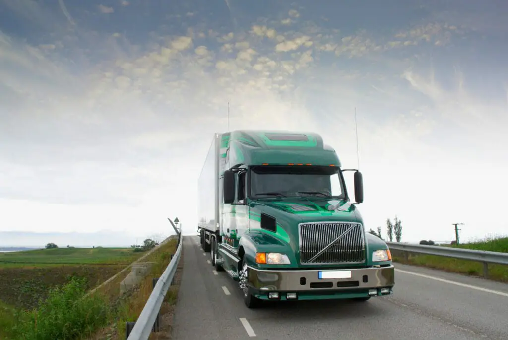 Truck Driver Flees Scene of Fatal Crash Near Refugio 2 Truck Driver Flees Scene of Fatal Crash Near Refugio iStock 000001884915Medium