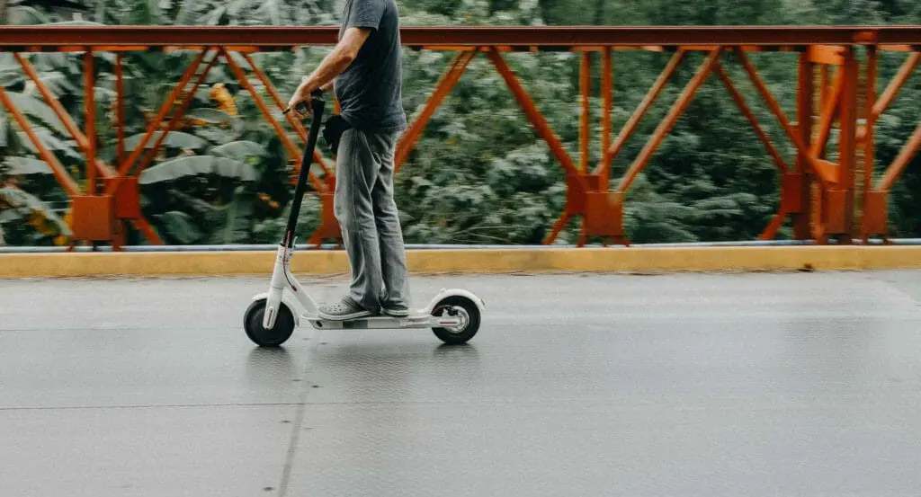 Florida Woman in Coma After E-Scooter Crash, Family to Sue Rental Company 2 Florida Woman in Coma After E-Scooter Crash, Family to Sue Rental Company electric scooter1