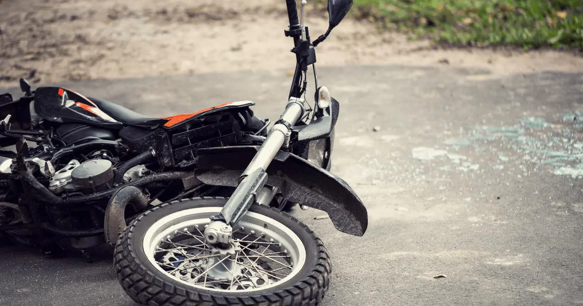 Violent Crash Kills Motorcyclist on JFK Causeway 1 Motorcycle turned over
