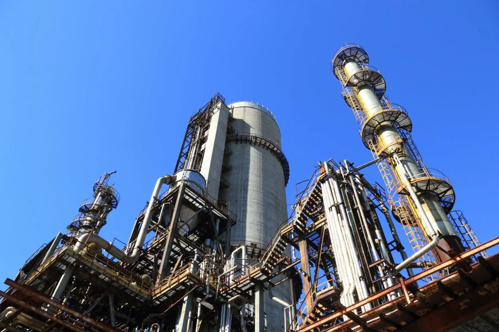 Abogados de lesiones laborales 10 Industrial facility and refinery