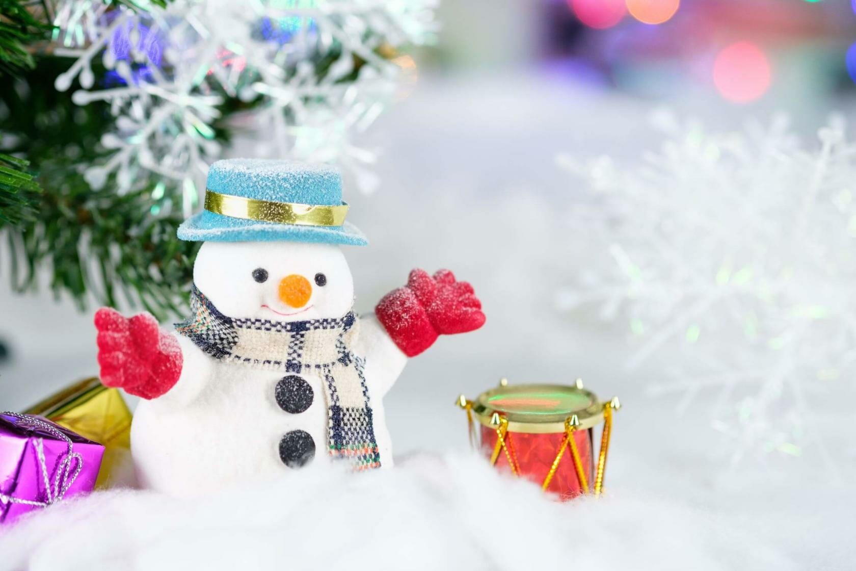 Snowman and drum decorations